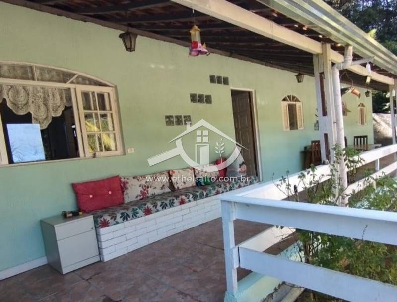 Casa em Condomínio venda Pirucaia - Referência 266AKS0485